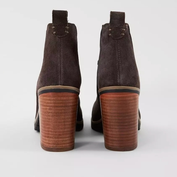 Crevo Alicia Chelsea Leather Heeled Ankle Boot Sz 9 - Picture 2 of 6